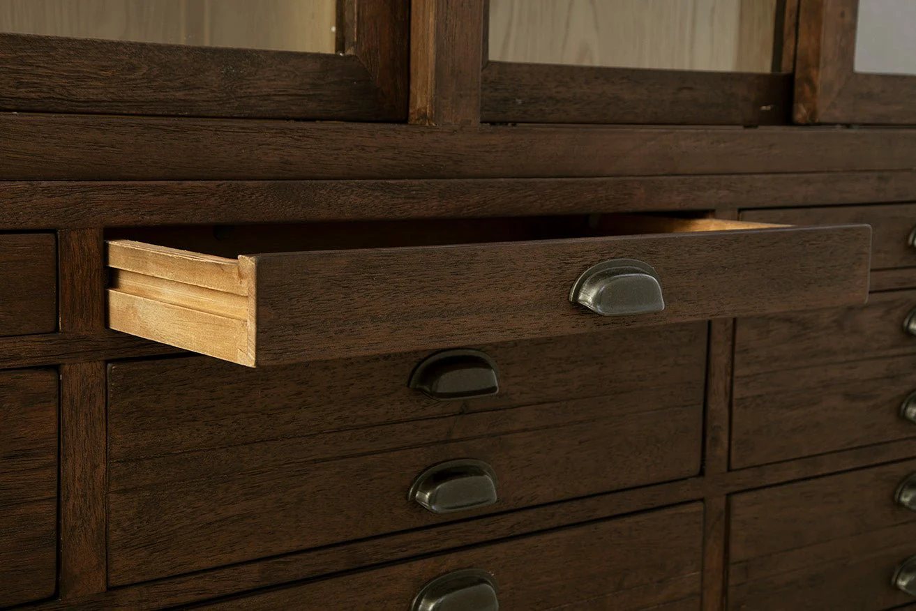 Ashford Oak Display Cabinet - Image 10