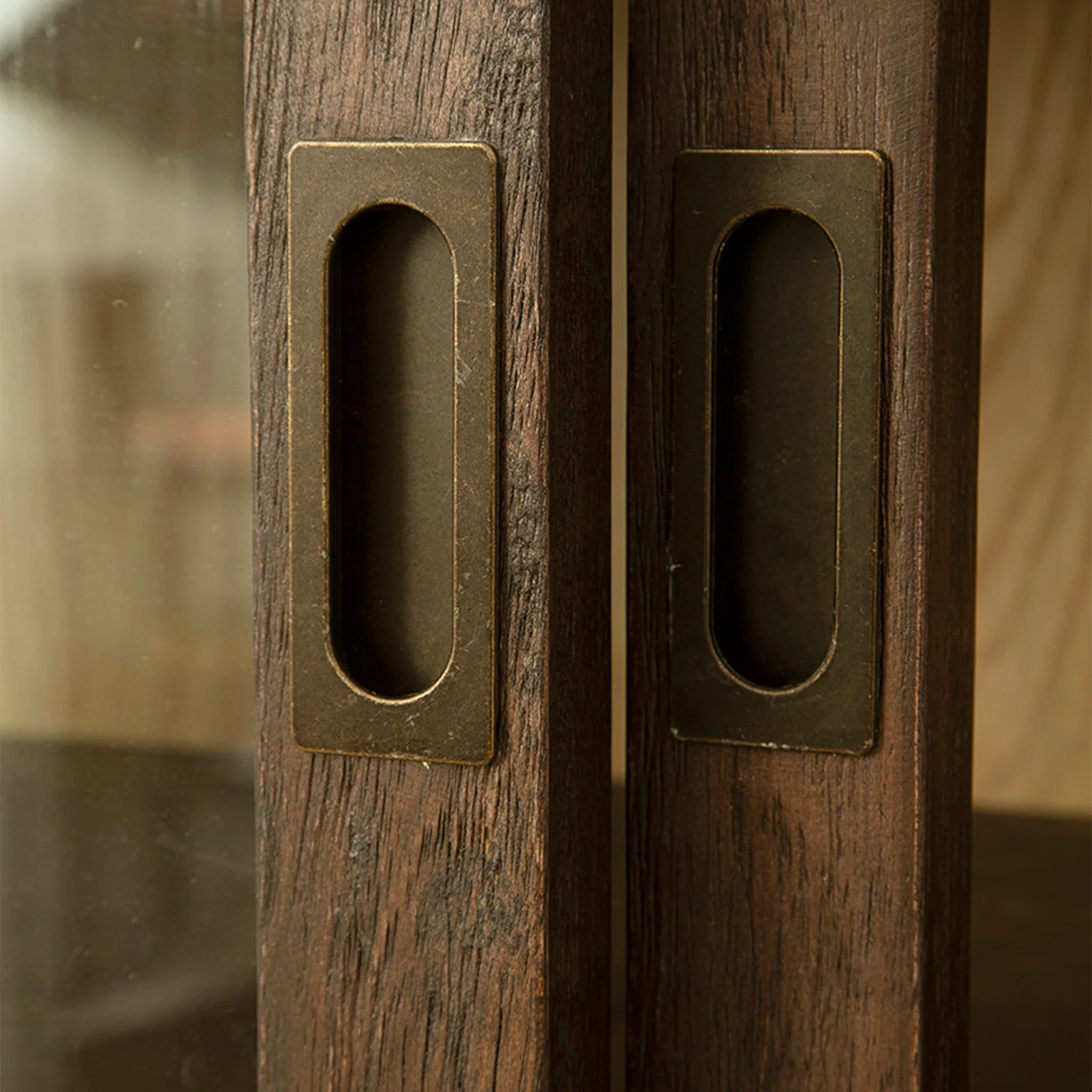 Ashford Oak Display Cabinet - Image 15