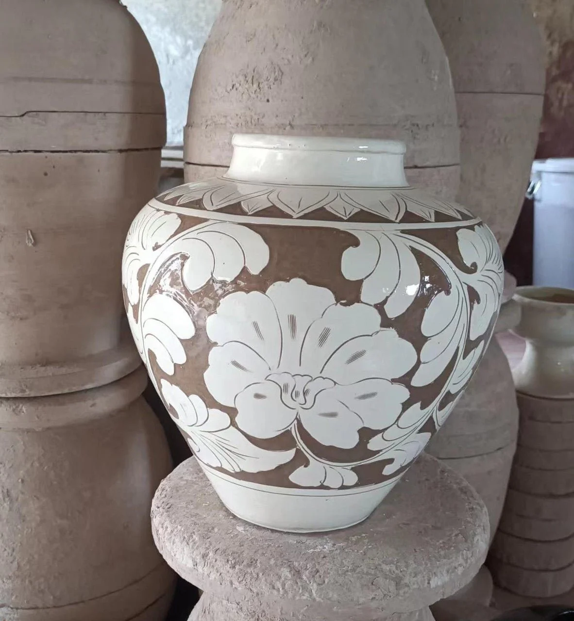 Averelle Hand Glazed Vase - Image 3