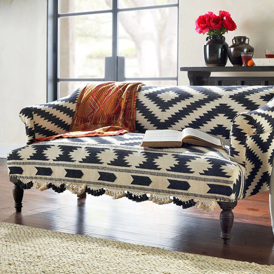 Bridal Rug Settee