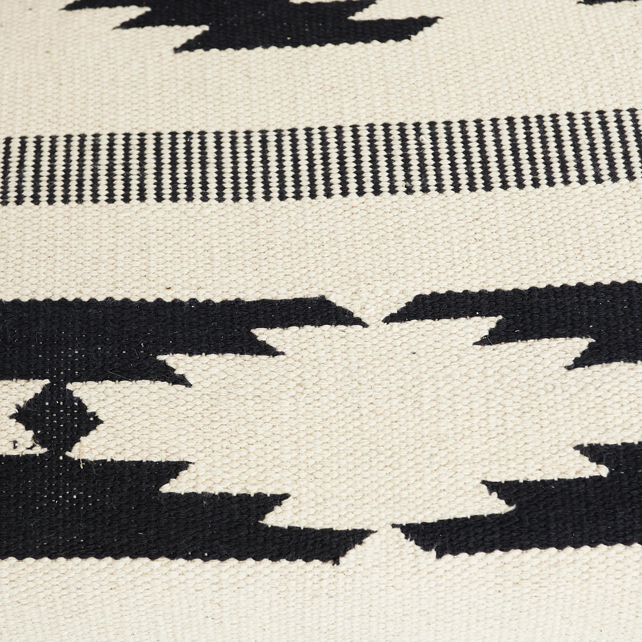 Bridal Rug Settee - Image 6