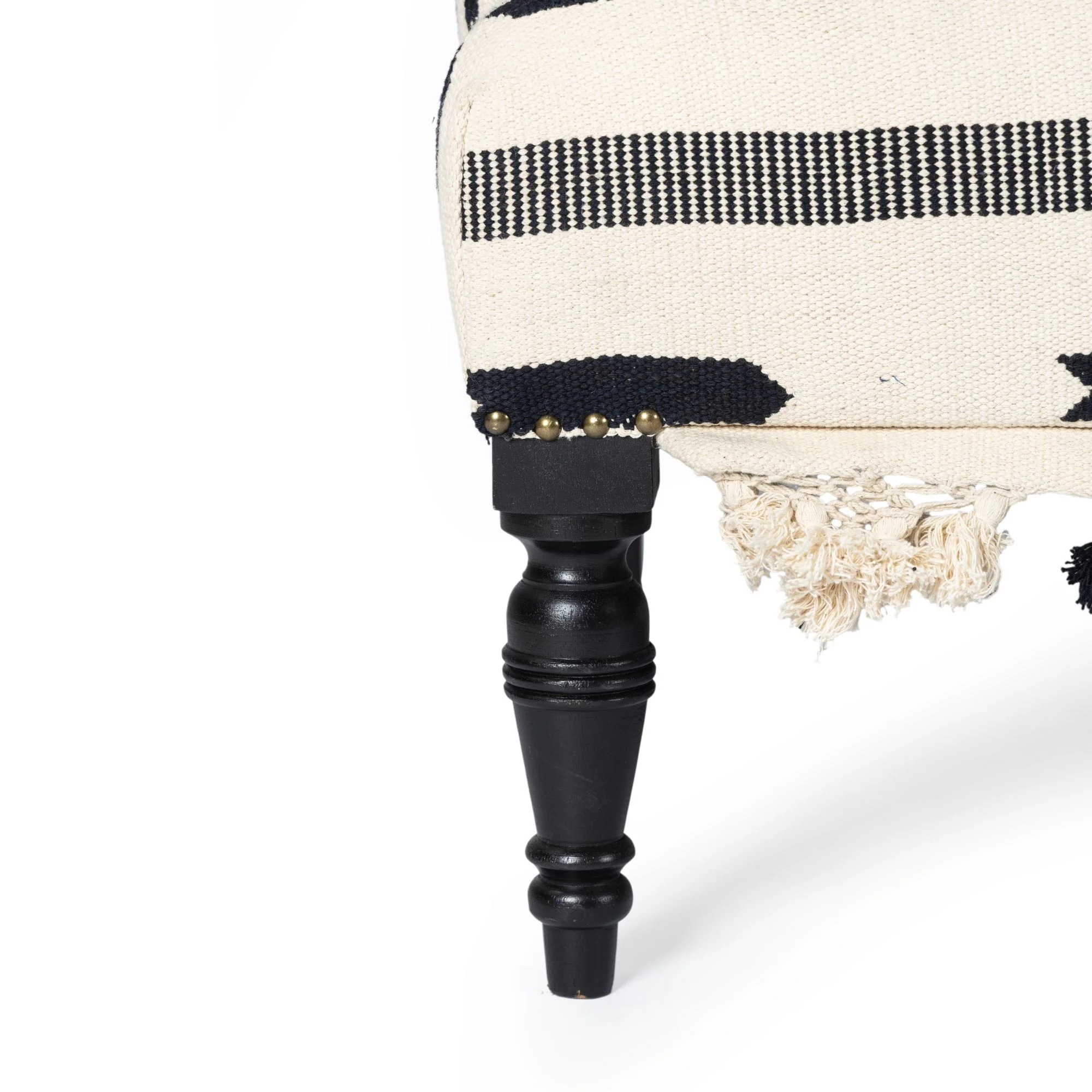 Bridal Rug Settee - Image 8