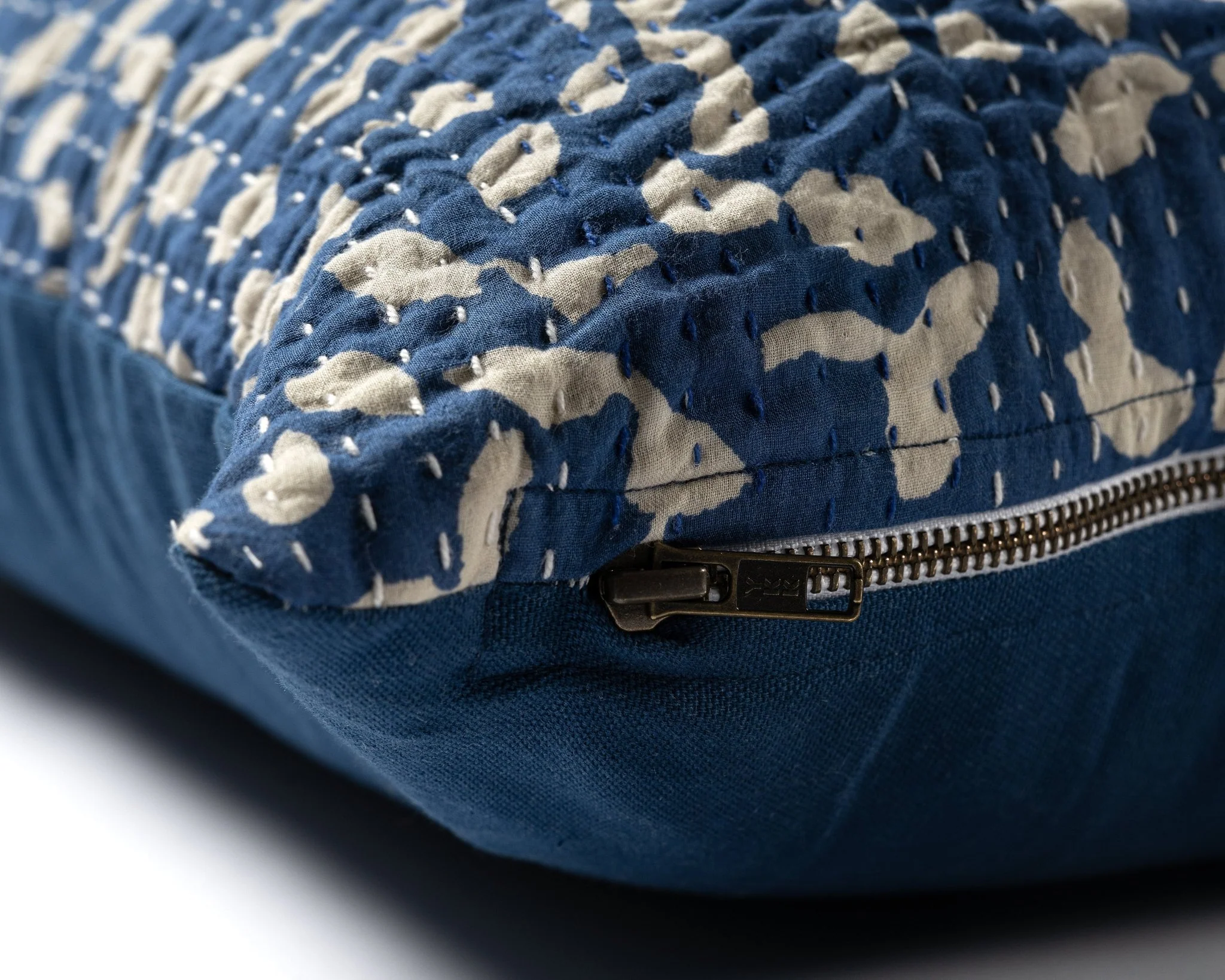 Barli Decorative Pillow - Image 3