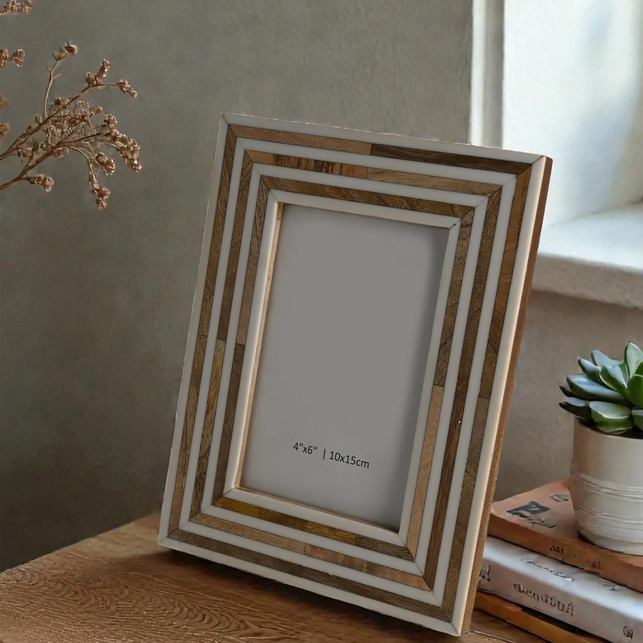 Ivar Striped Frame - Image 3