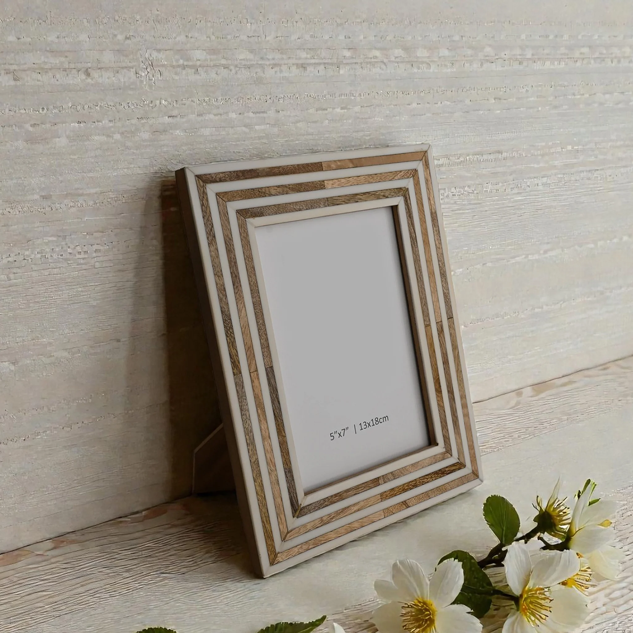 Ivar Striped Frame - Image 5
