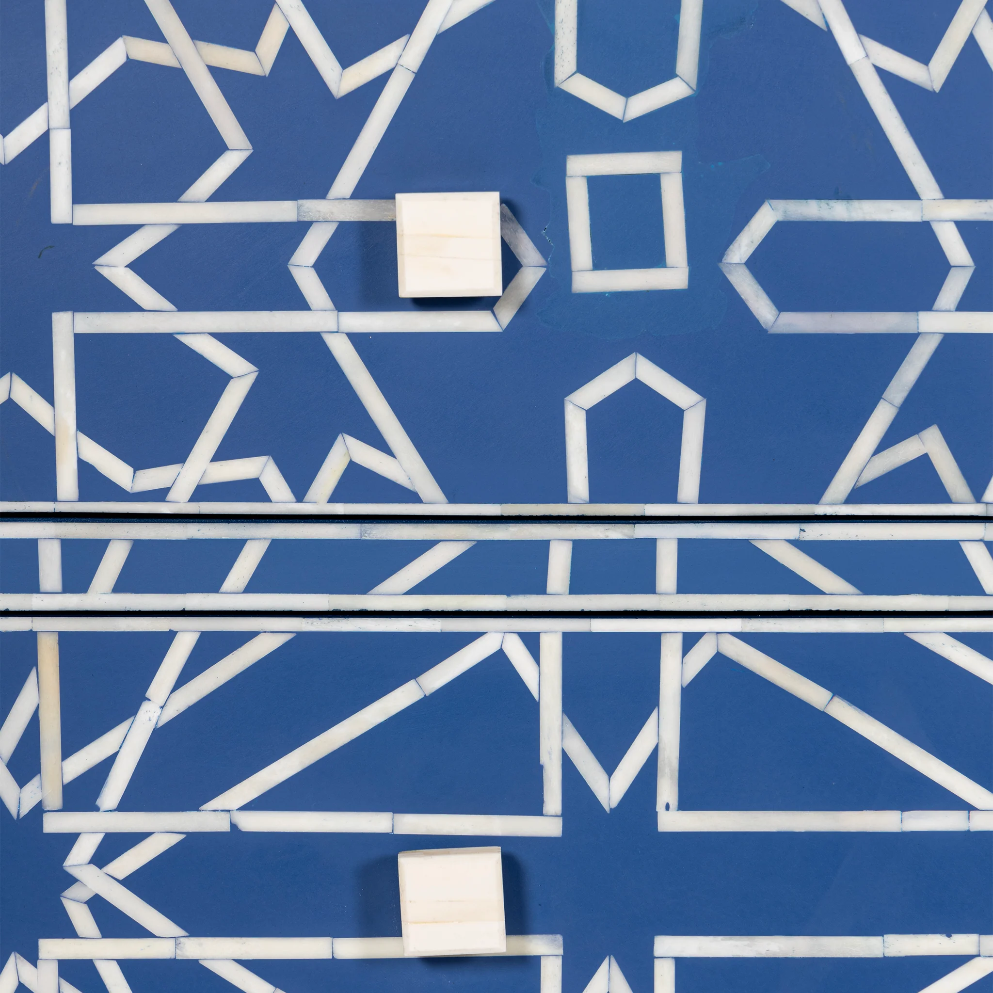 Sapphire Bone Inlay Moroccan Chest - Image 4