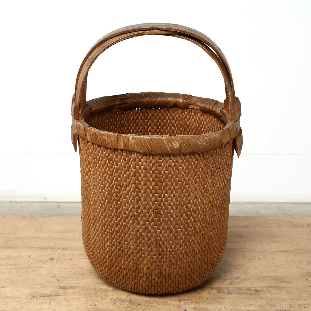 Lianhua Willow Storage Basket - Image 8