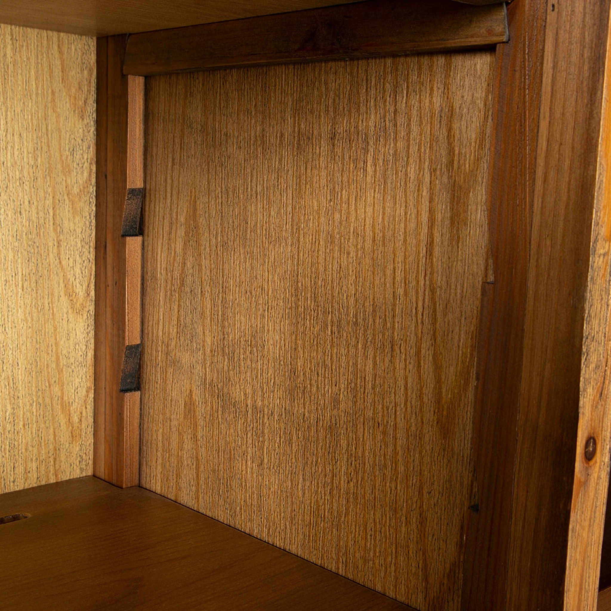 Mangold Cabinet - Image 8