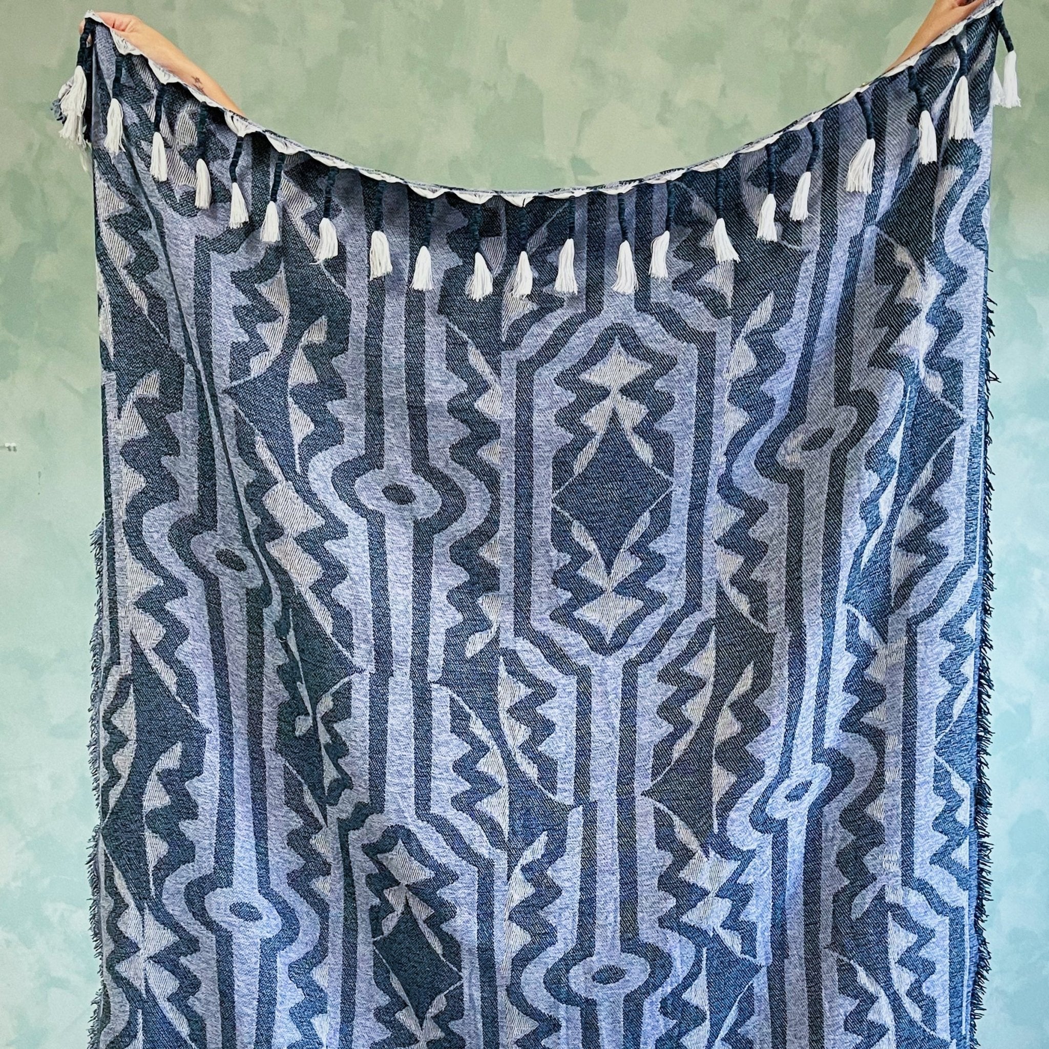 Navelle Woven Throw - Image 6
