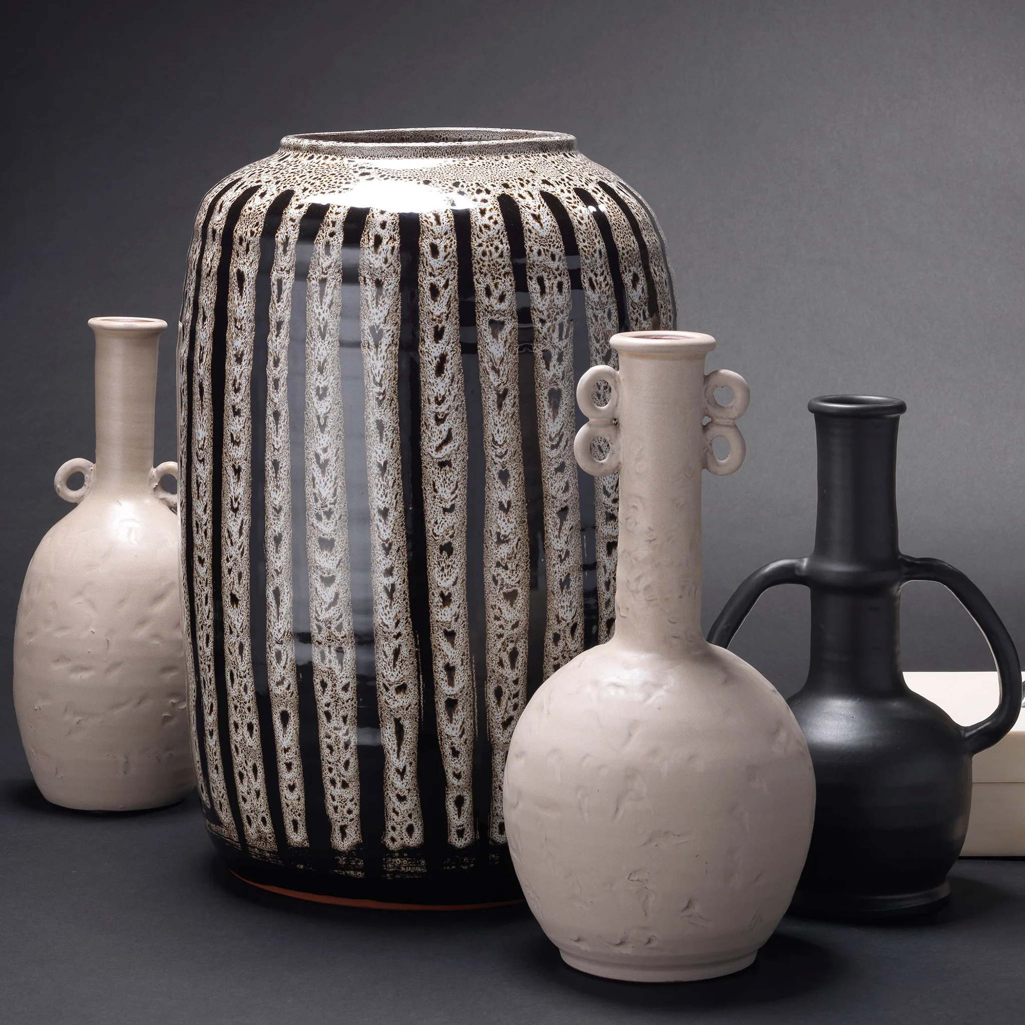 Peabody Vase - Image 3