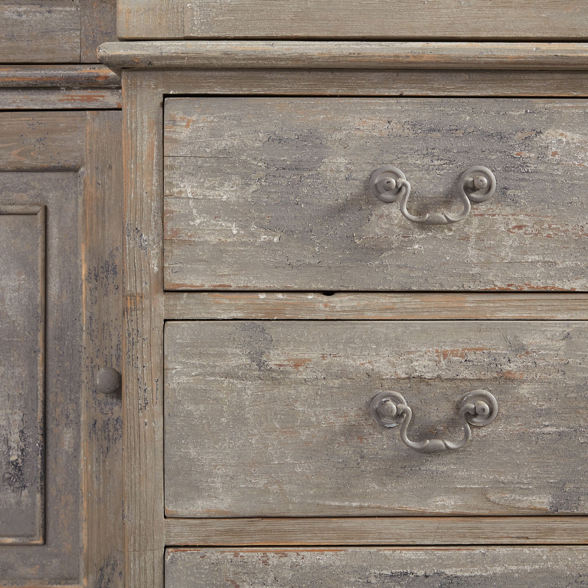 Pella Cabinet - Image 10