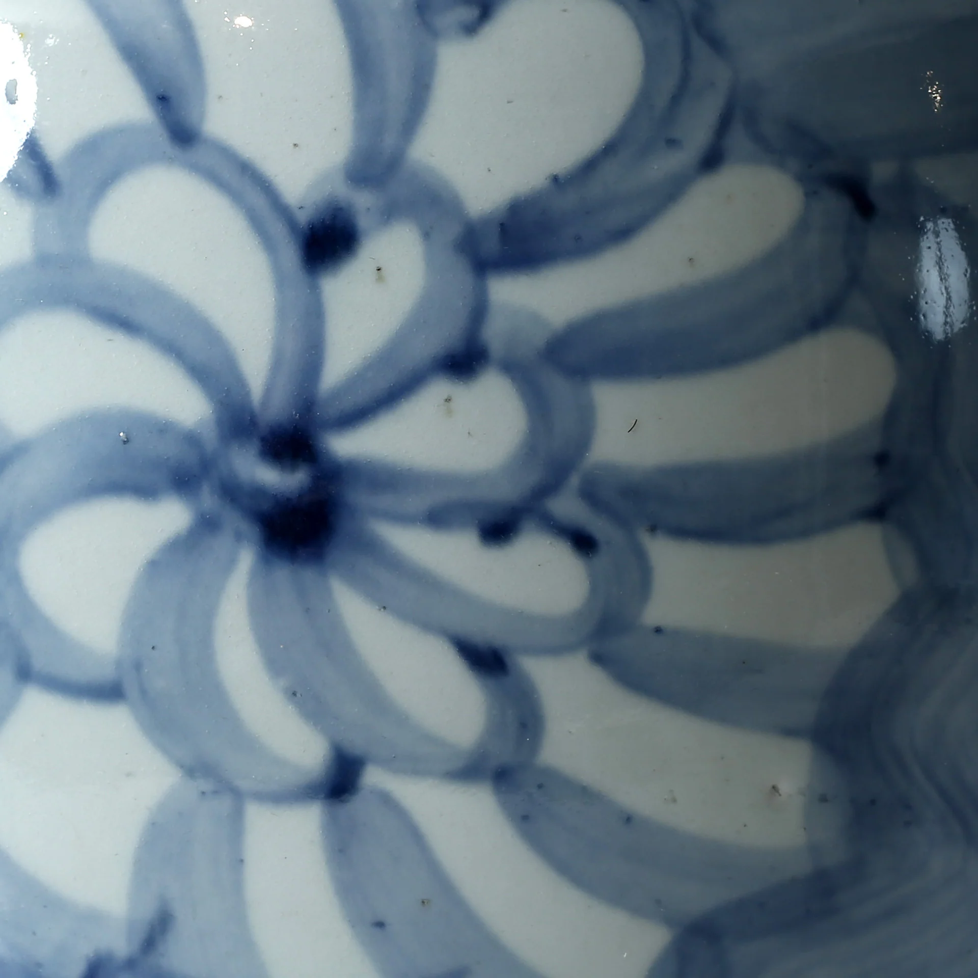 Selwyn Hand Painted Vase - Image 4