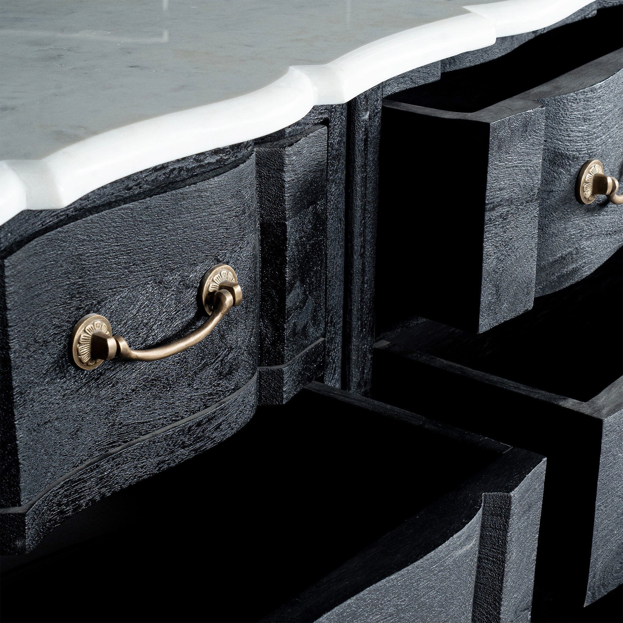 Serpentine 6 Drawer Dresser - Image 7