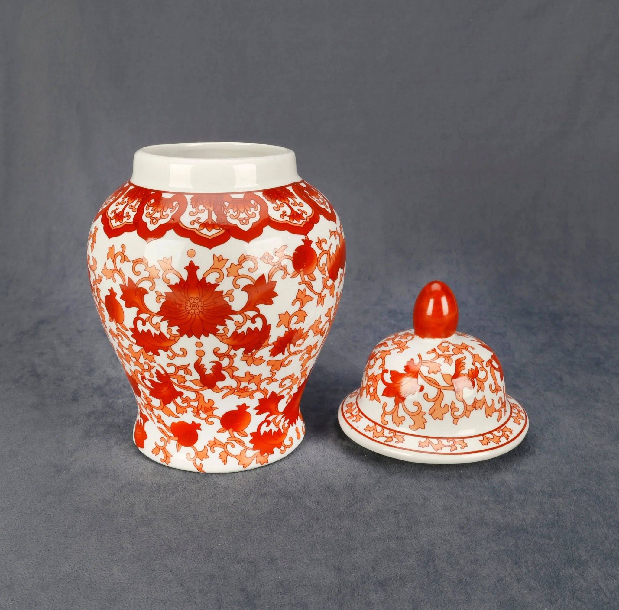 Shamakhi Porcelain Jar - Image 3
