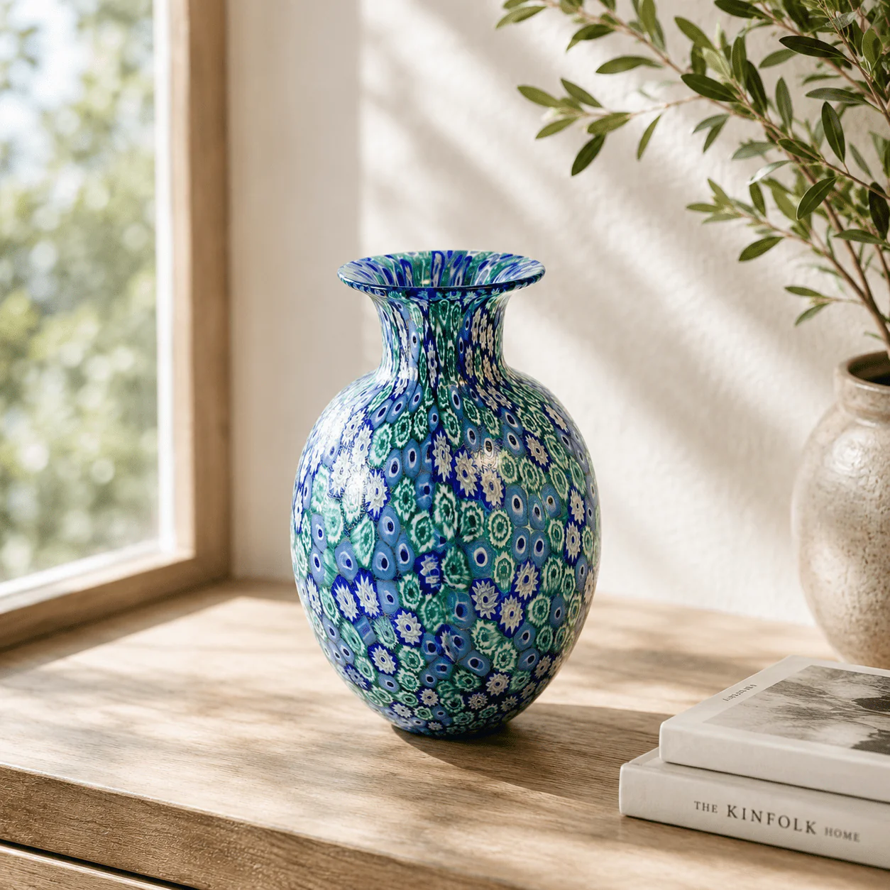 Splendente Murano Glass Vase