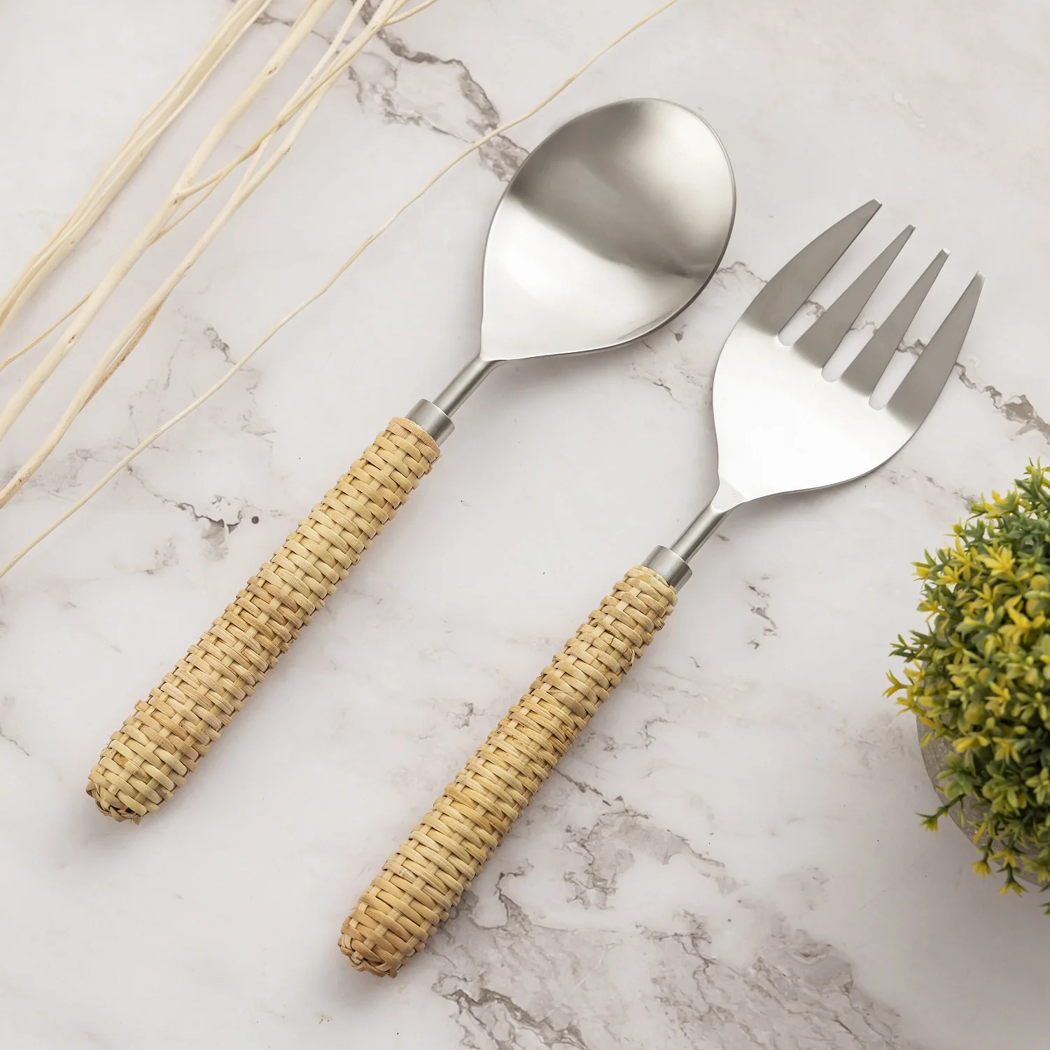 Talvane Rattan Salad Set - Image 3
