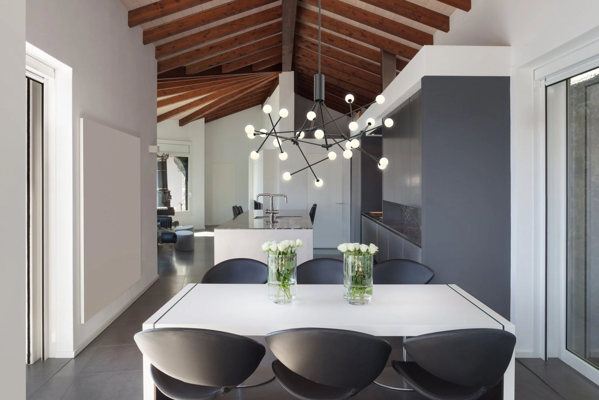 Valkorin Globe LED Chandelier - Image 7