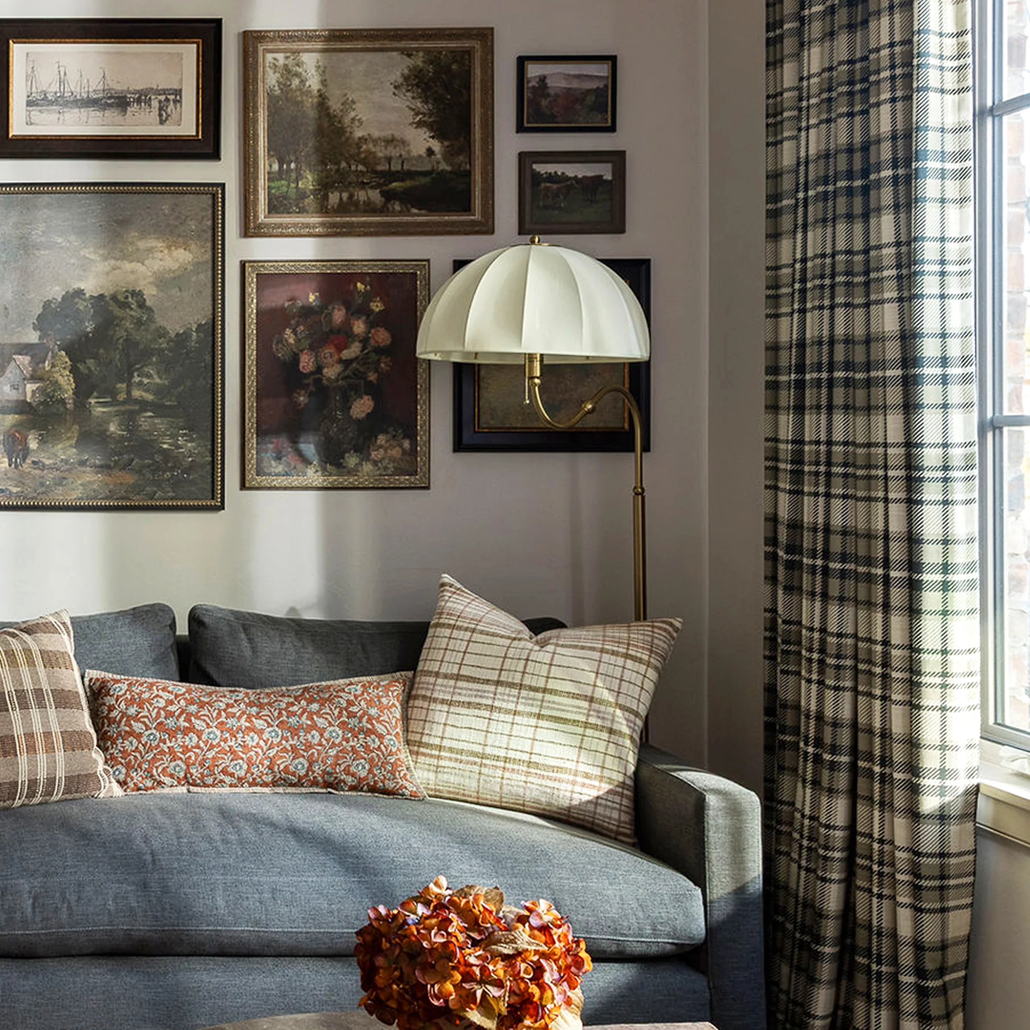 Valmere Linen Shade Floorlamp - Image 9