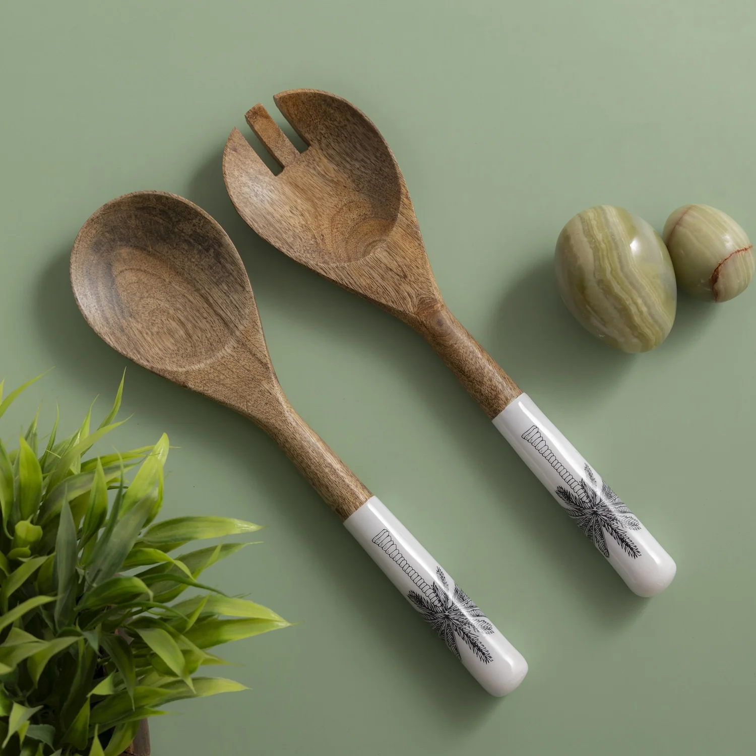 Zarello Palm Server Set - Image 3