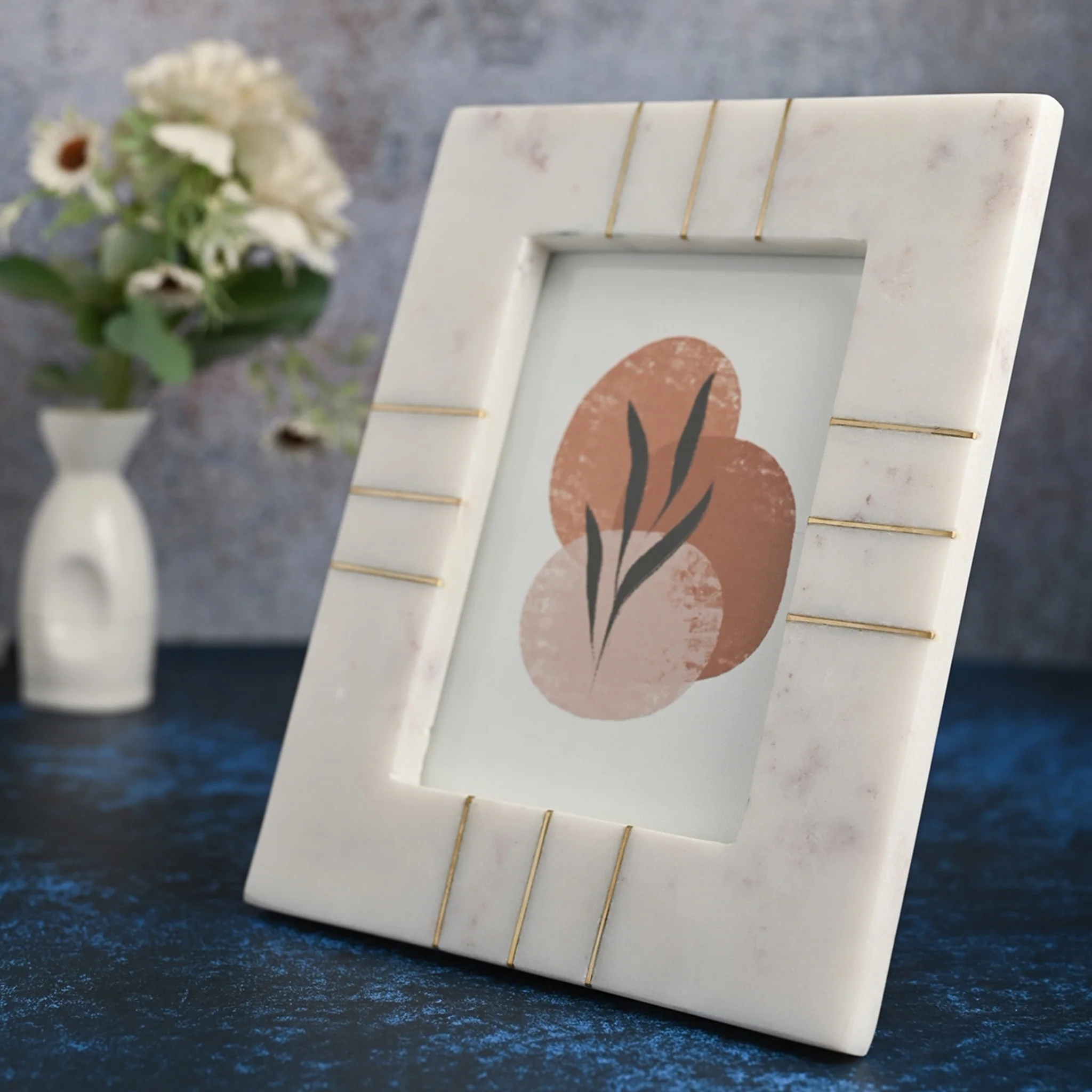Zephyr Marble Frame